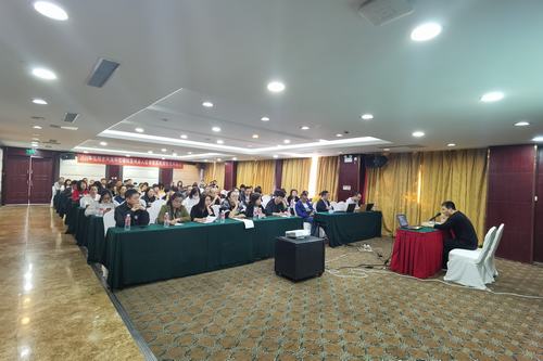 圖為評定培訓(xùn)現(xiàn)場